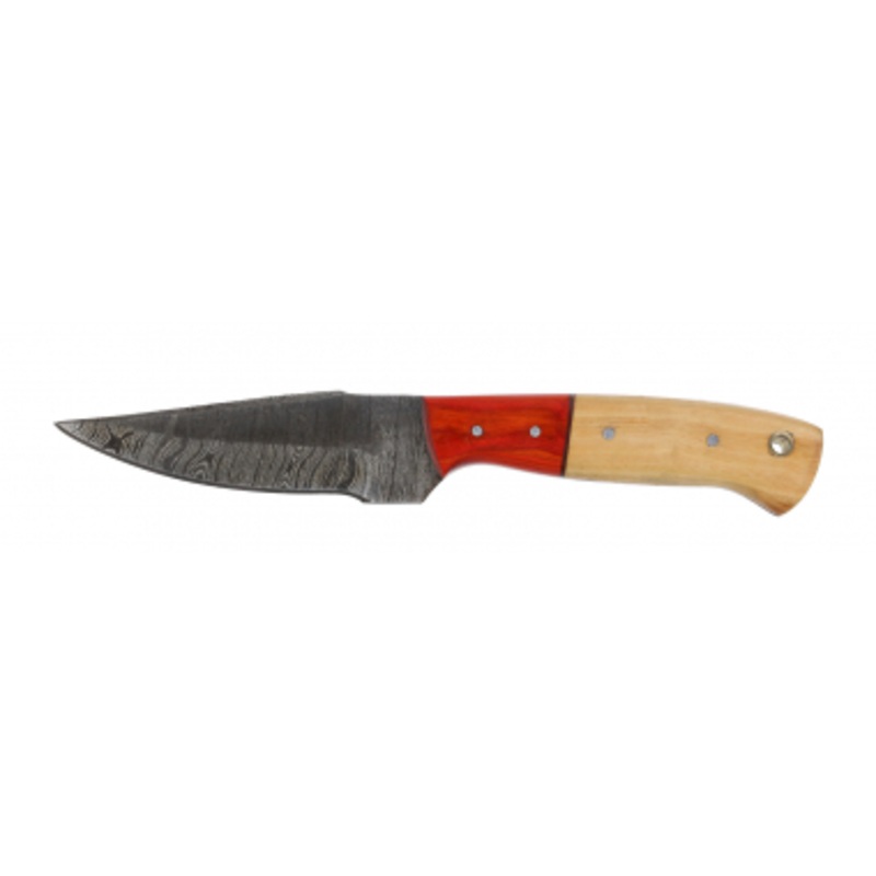 Lariat Trailboss – Hand-Forged Damascus Skinning Knife with Olive & Red Pakka Wood Handle